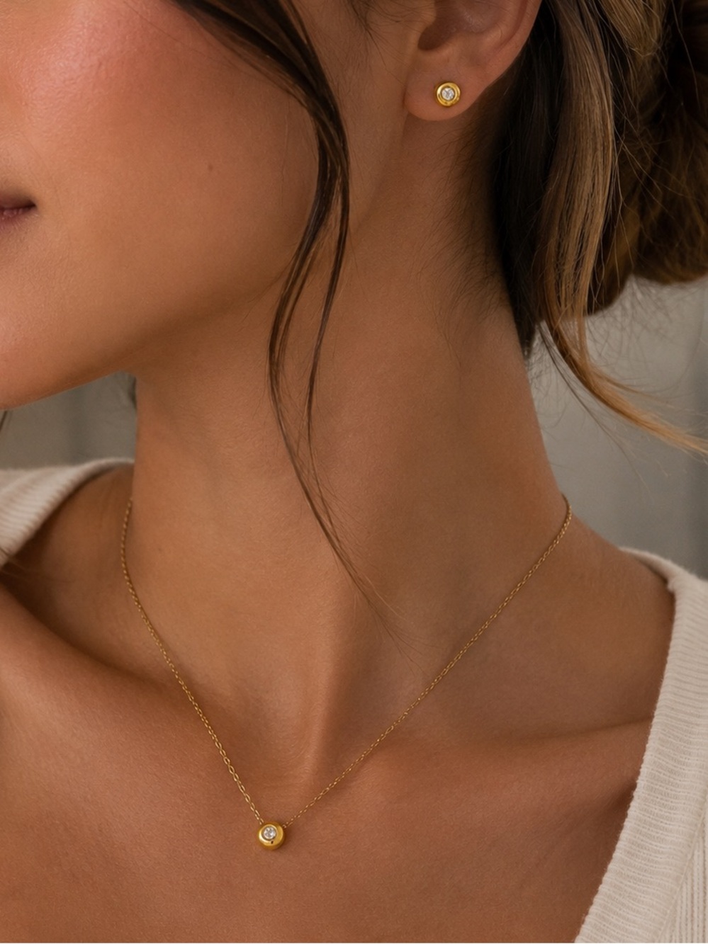 18K Gold Plated Stud Earrings and Necklace Set